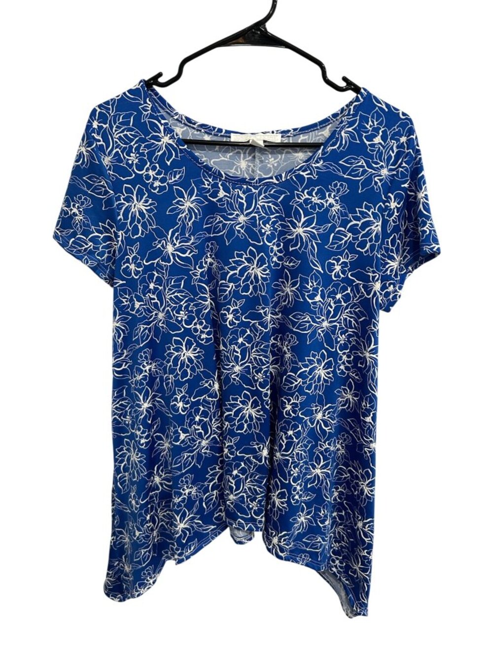 Juniper + Lime Large Blue Floral Asymmetrical Hem Top Gardencore Boho